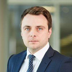 Nick Davis + ' ' + Senior Specialist, European Financial Adviser Services, Offer Development, Vanguard Europe	